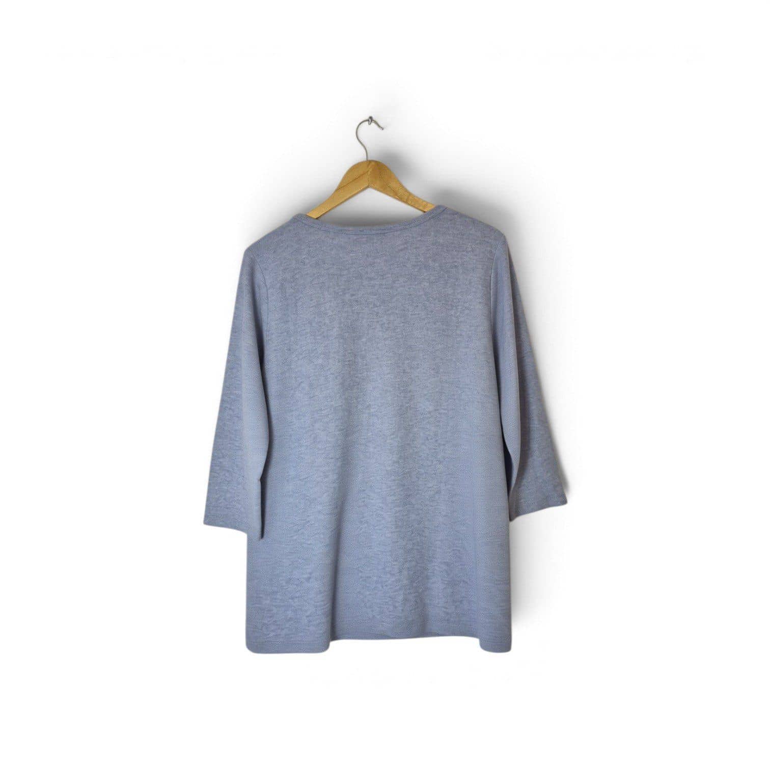 Camiseta Asimétrica "Soft Touch": Detalle Lateral — foto 2